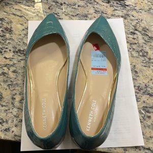 Teal Kenneth Cole Flats!